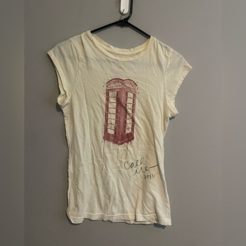Miley Cyrus‎ max azria tee size large y2k